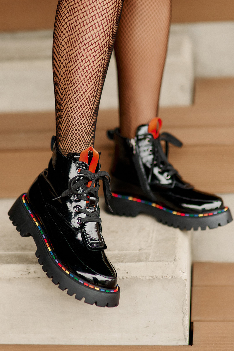 Leather patent leather ankle boots Workers with zip black Anafra
