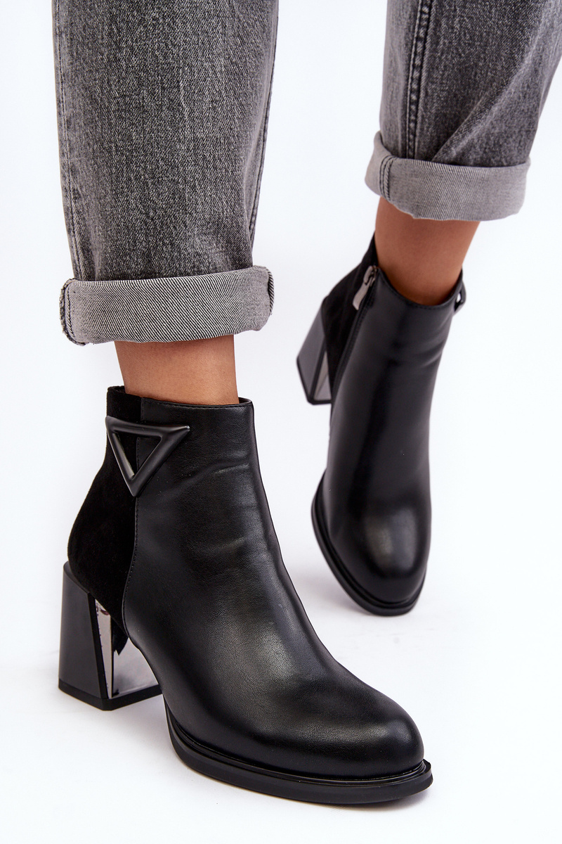 Patent leather ankle boots with heels - black insulation