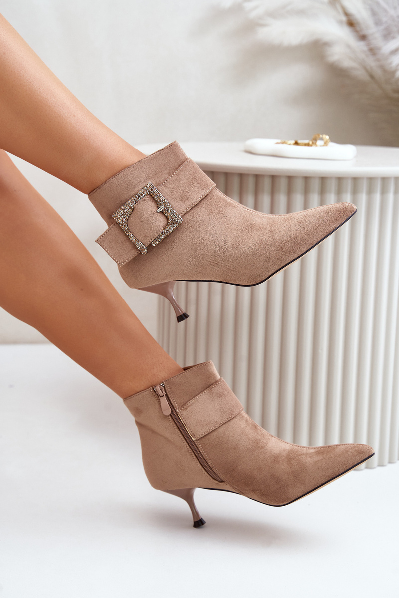 Women's ankle boots on stiletto heel with decorative buckle beige Nirilis