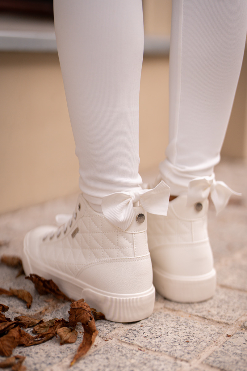 Insulated women&#039;s sneakers with Big Star stitching white