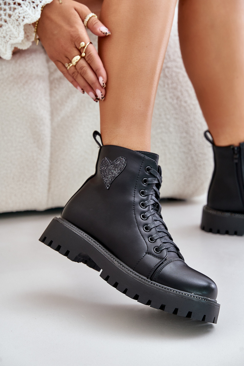 Women's zip-up ankle boots with a decorative heart black Obeena