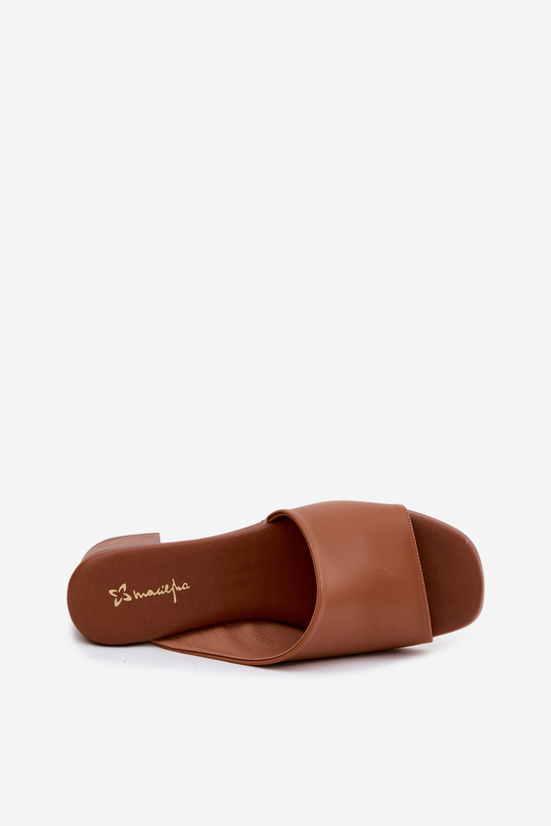 Kožené dámske sandále na podpätku Maciejka