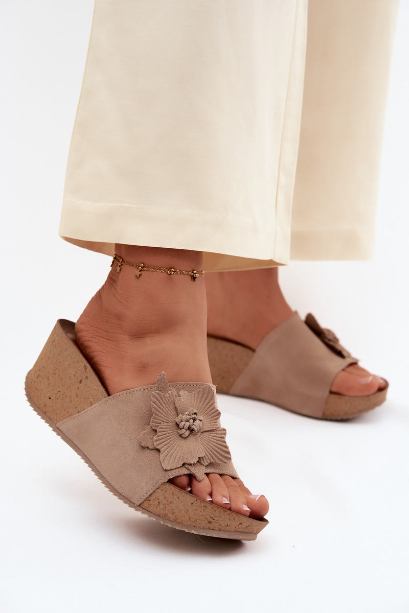 Sandale cu platformă din piele întoarsă pentru femei