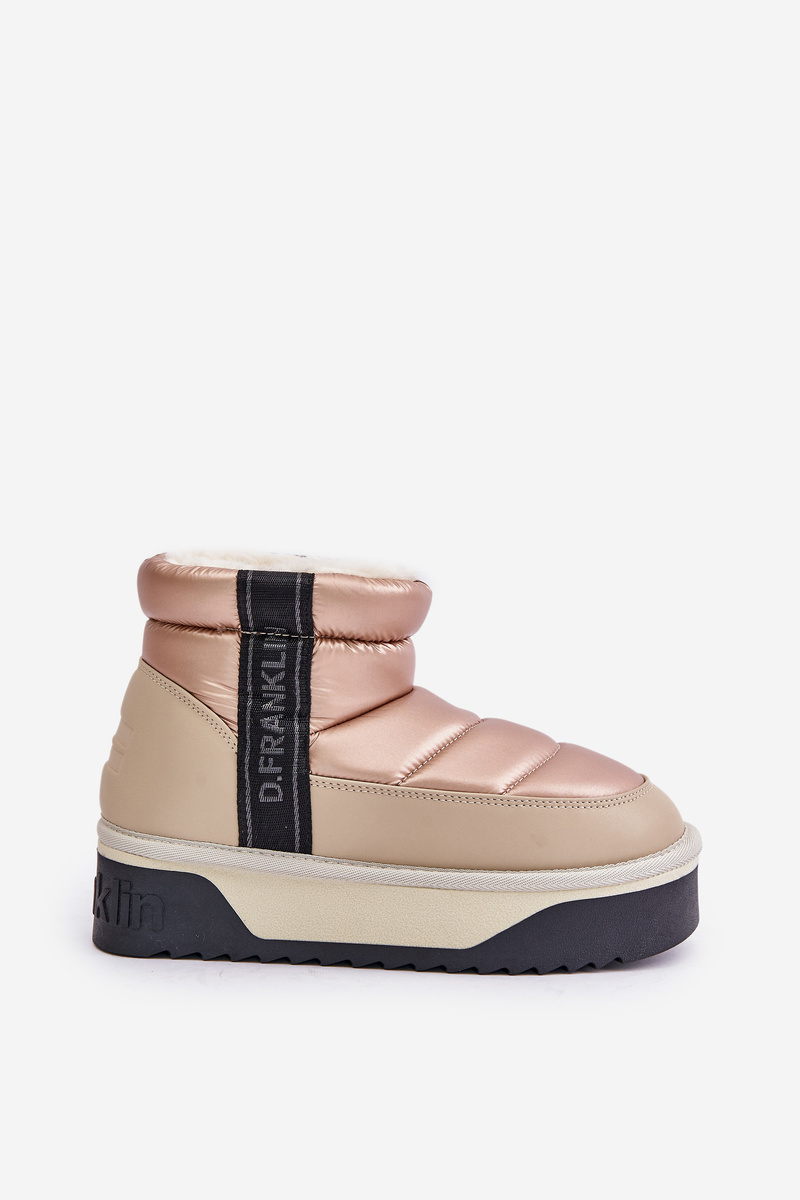 Low snow boots on a thick sole D.Franklin Beige