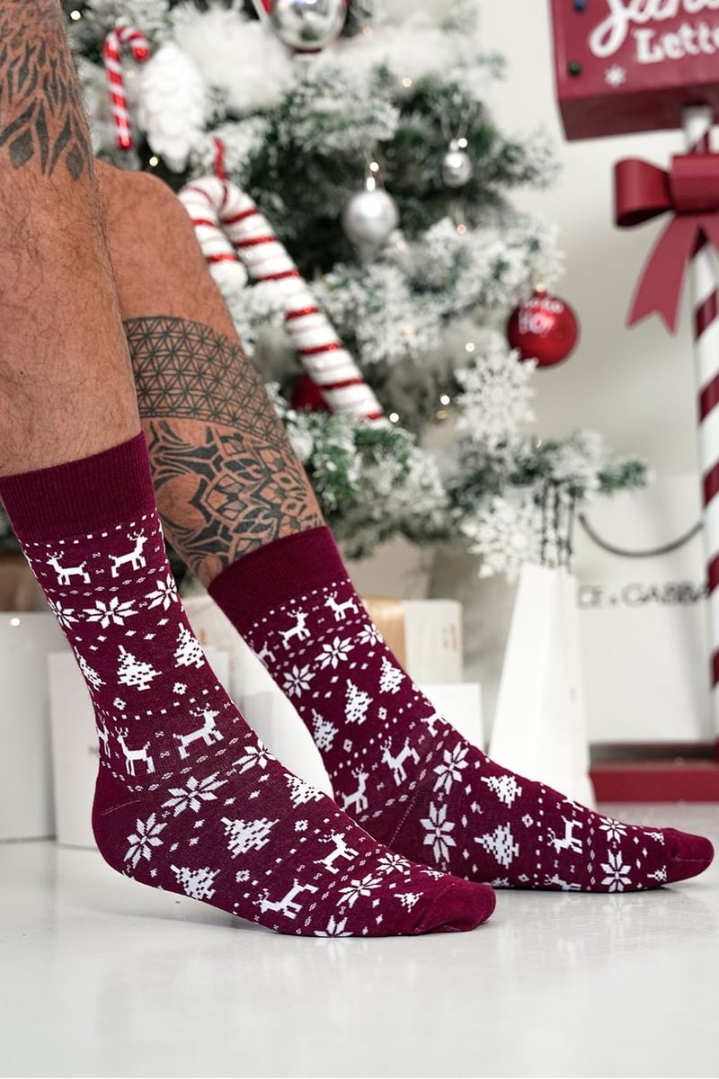 Milena Men's Christmas Socks Norwegian Pattern Burgundy