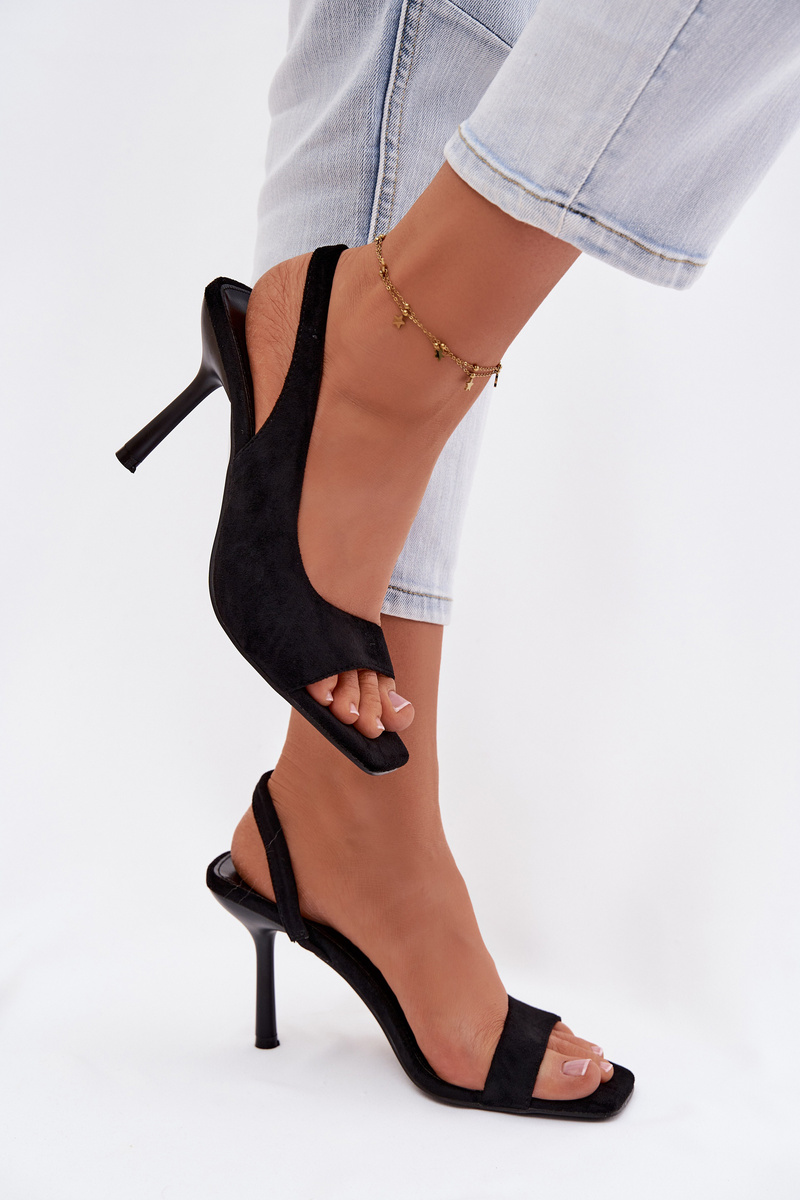 Дамски сандали на висок ток, изработени от еко велур