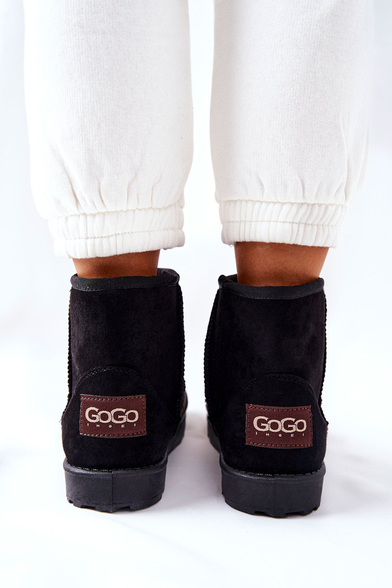 Snow Boots Isolated Fur Black Vicandi