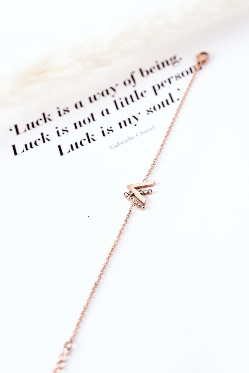 Bracelet on a chain with zircons rose gold