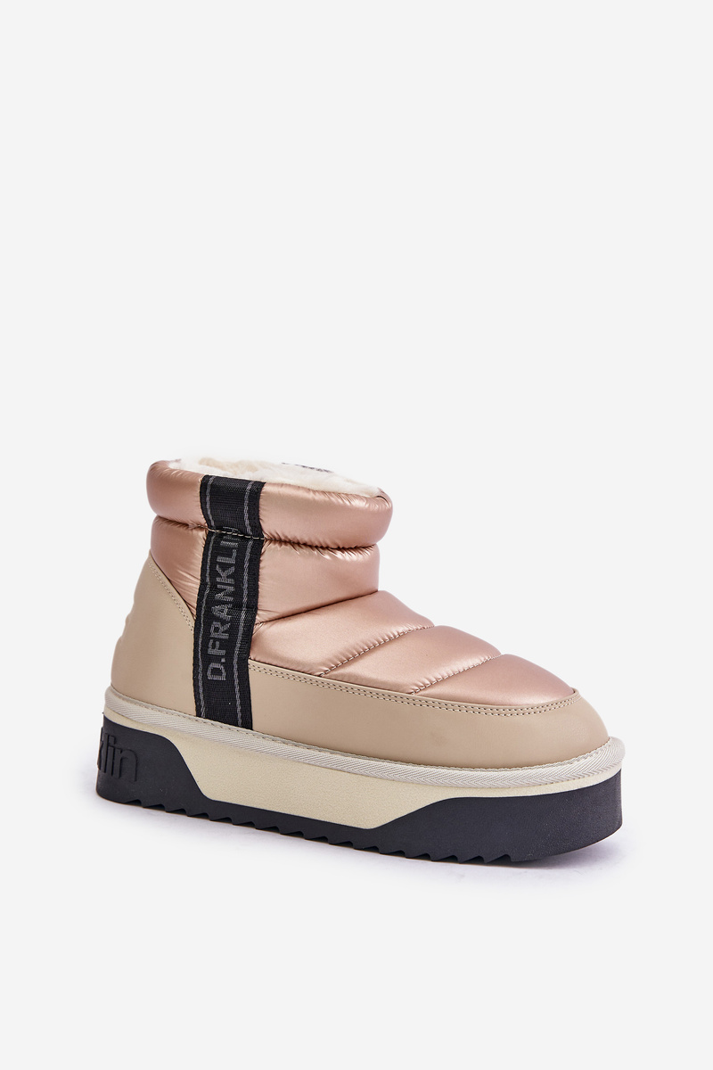 Low snow boots on a thick sole D.Franklin Beige
