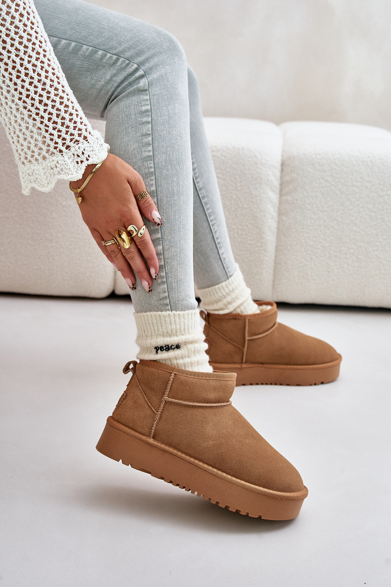 Leather suede snow boots on the Camel Nereviana platform