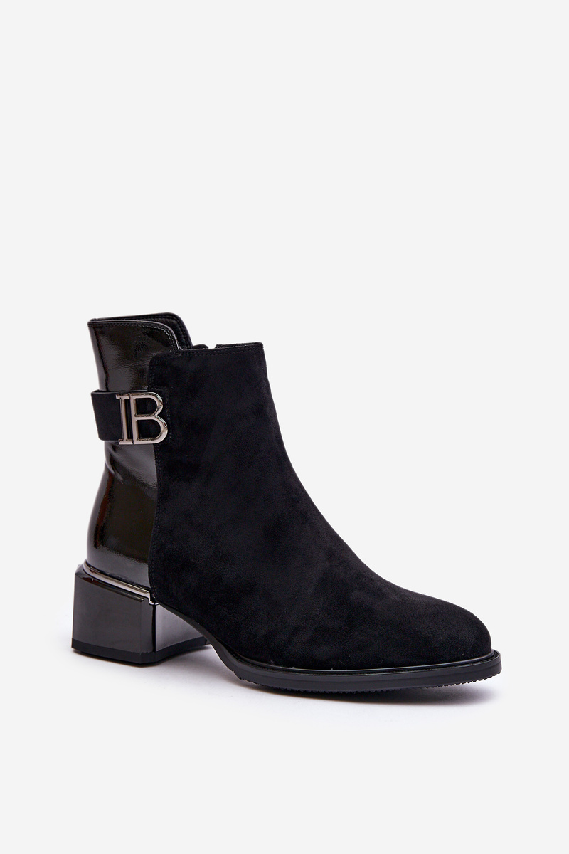 Elegant ankle boots with heels insulated black