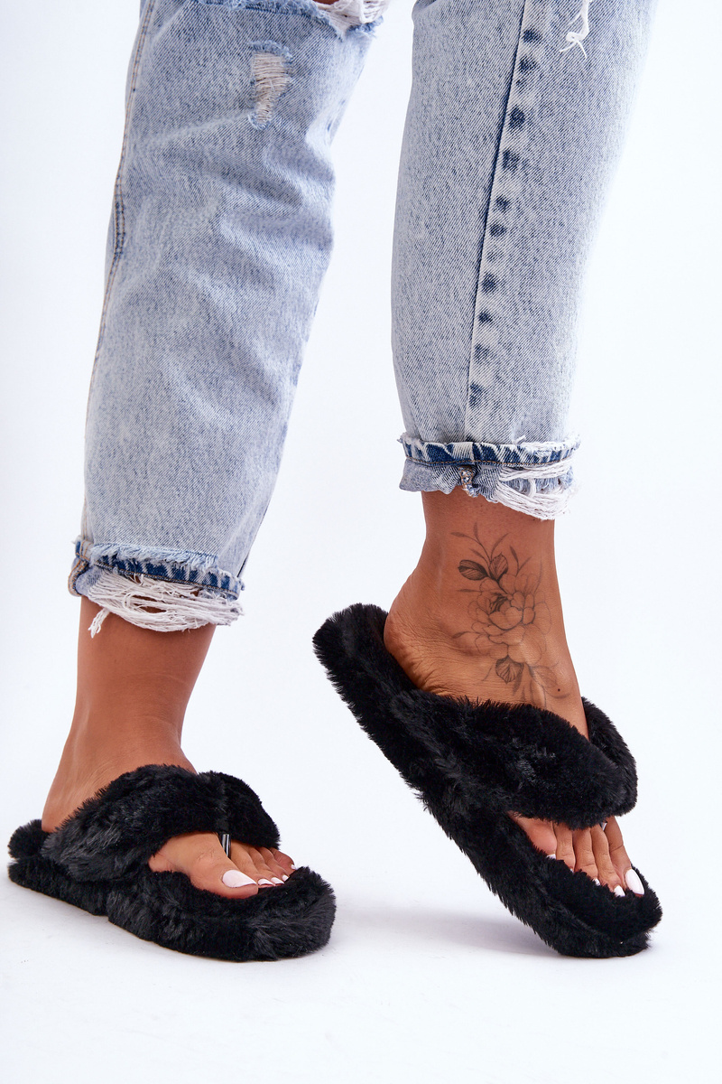 Women&#039;s leather slippers Papcie black Elma