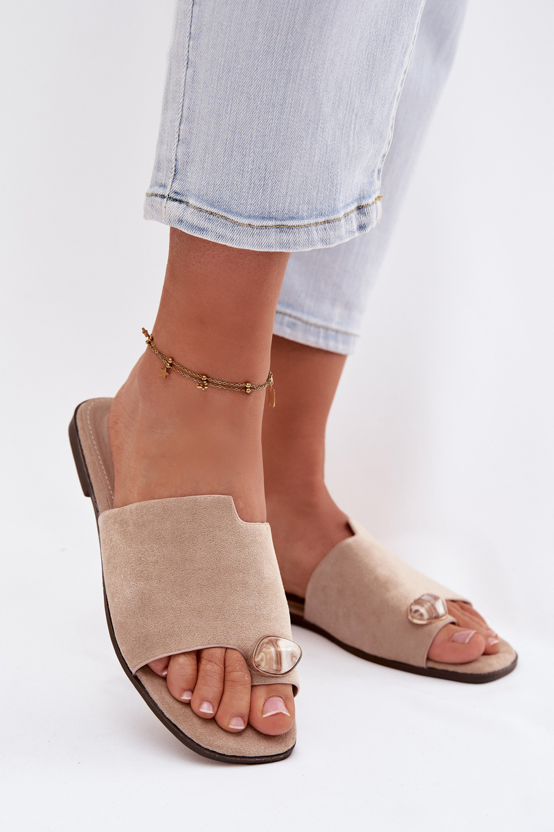 Dámské béžové pantofle z eko semiše