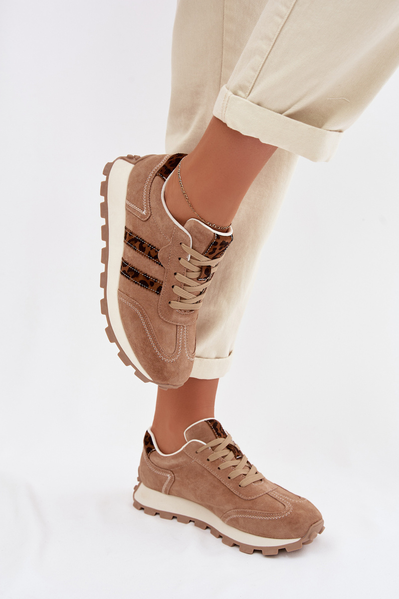 Дамски велурени маратонки с леопардов принт