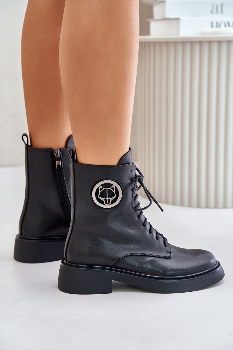 Leather ankle boots Worker insulated with zipper with black Lorevine decoration