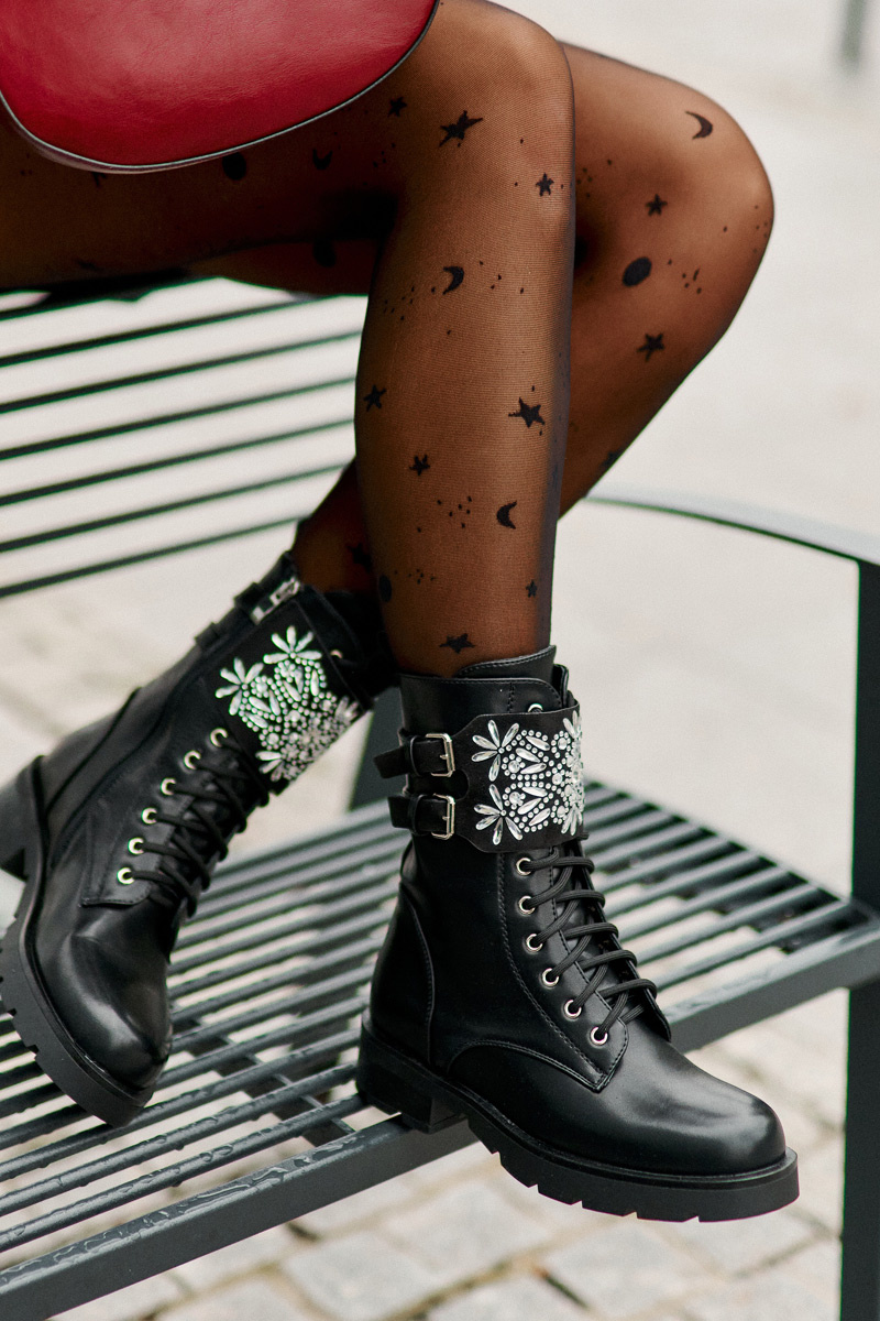 Insulated Workers Ankle Boots With Decorative Strap And Buckles Black Viveria
