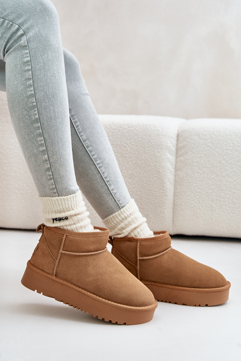 Leather suede snow boots on the Camel Nereviana platform