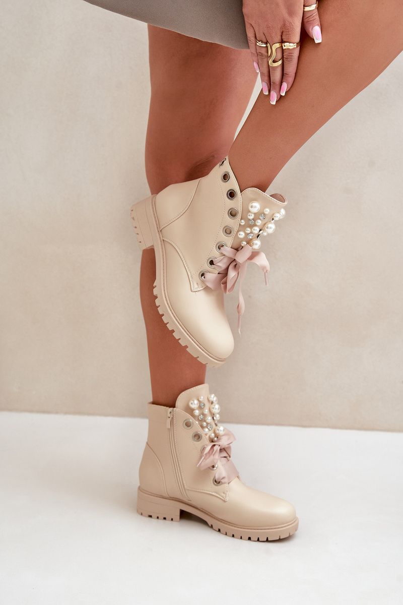 Beige shoes with pearls, rhinestones and Nudago ribbon