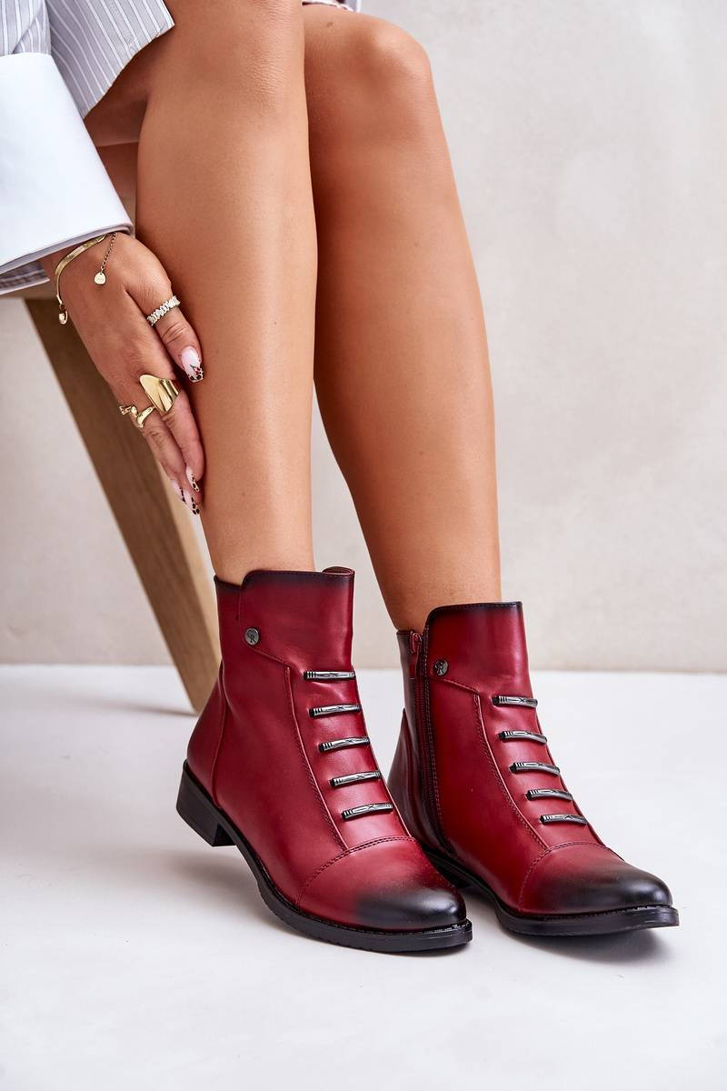 Insulated women's ankle boots with a flat heel burgundy