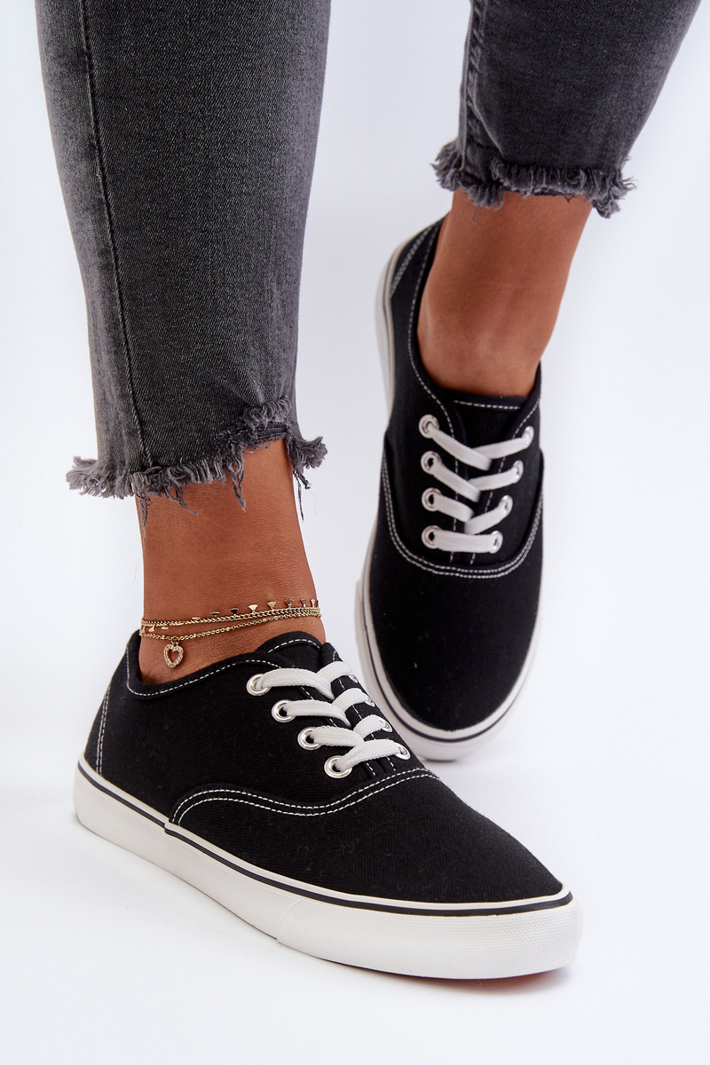 Дамски класически черни маратонки Boto