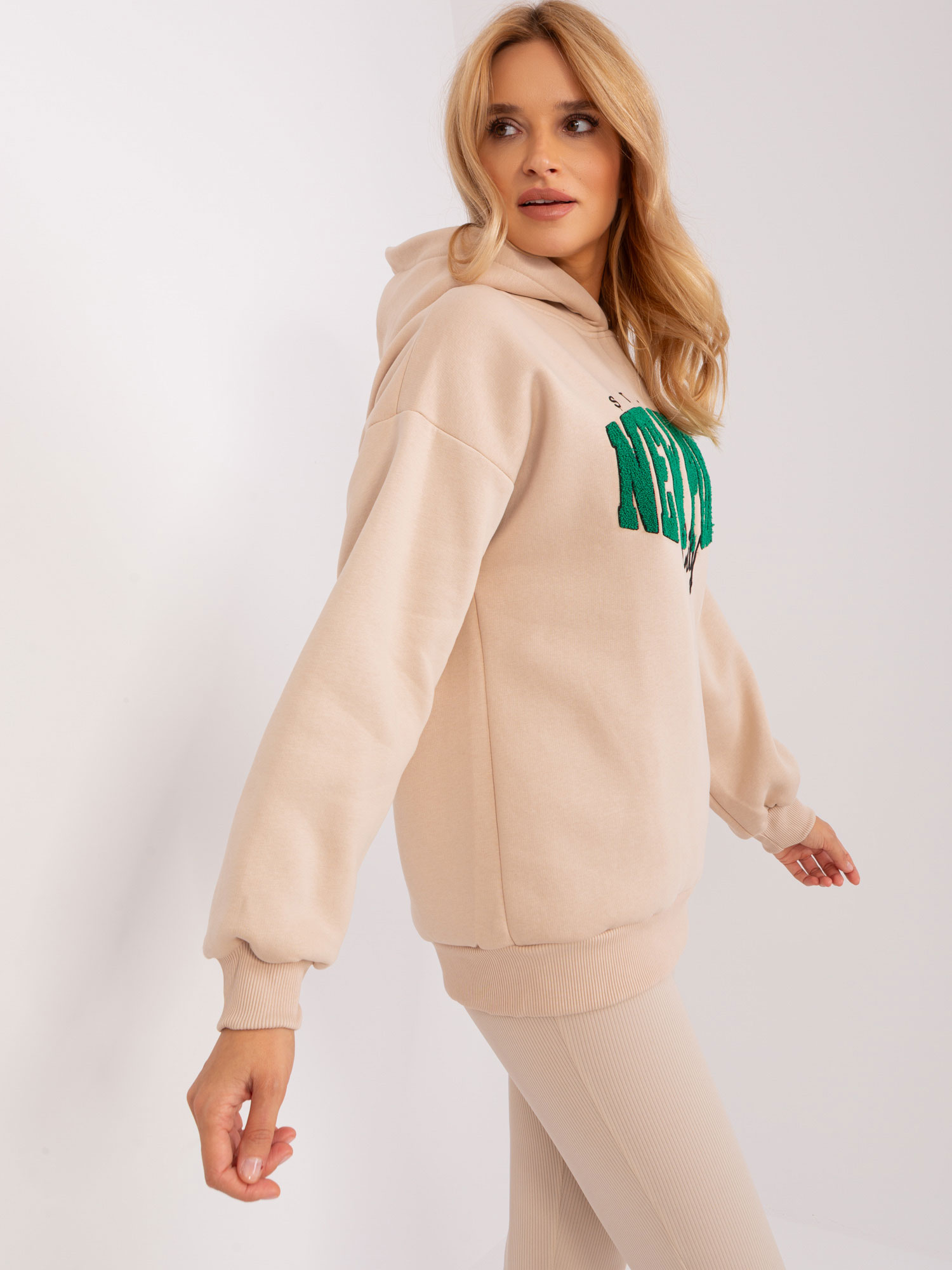 Sweatshirt-EM-BL-656-4.96P-beige