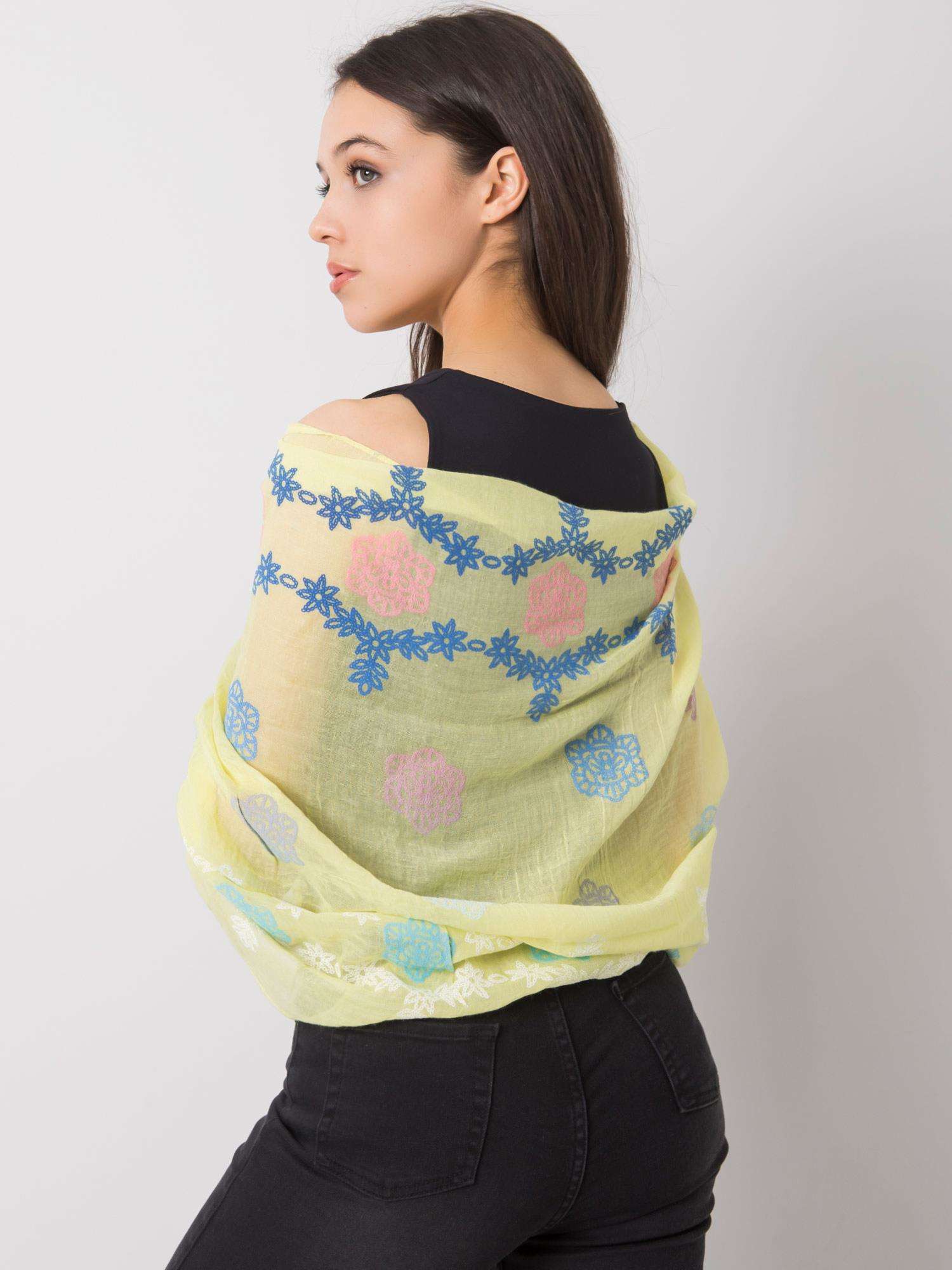Banna-AT-CH-DM79934-Light Yellow