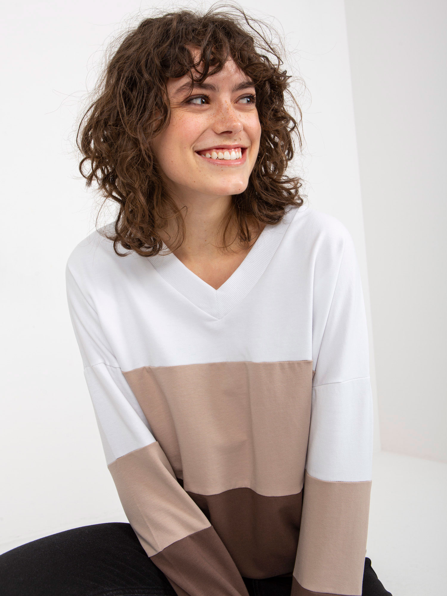 Sweatshirt-RV-BL-8328.65P-white-brown
