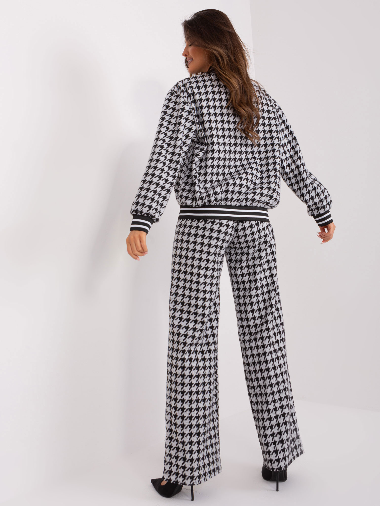 Set-LK-KMPL-509463-3.64-grey-black