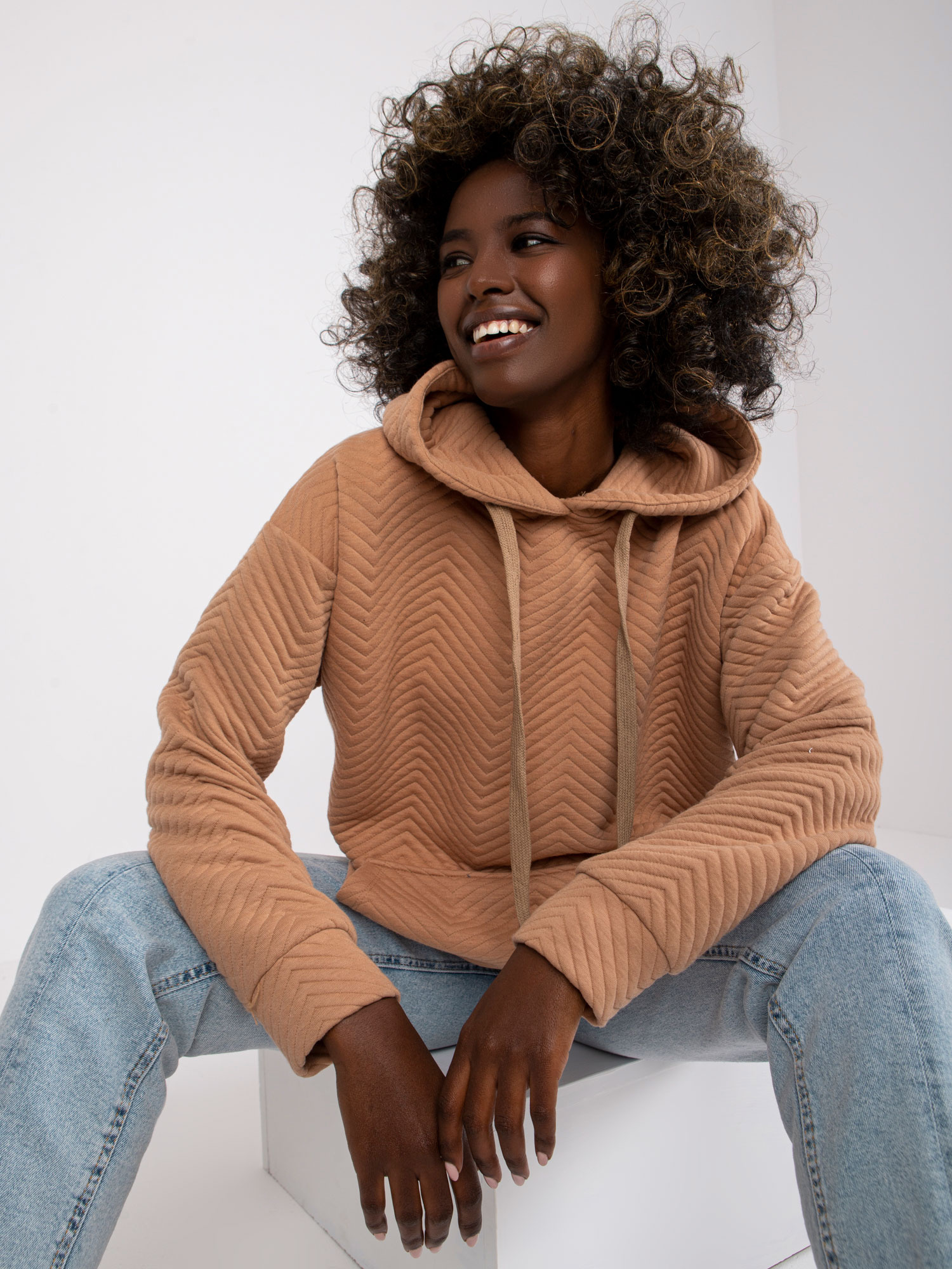 Sweatshirt-RV-BL-7487.66-camel