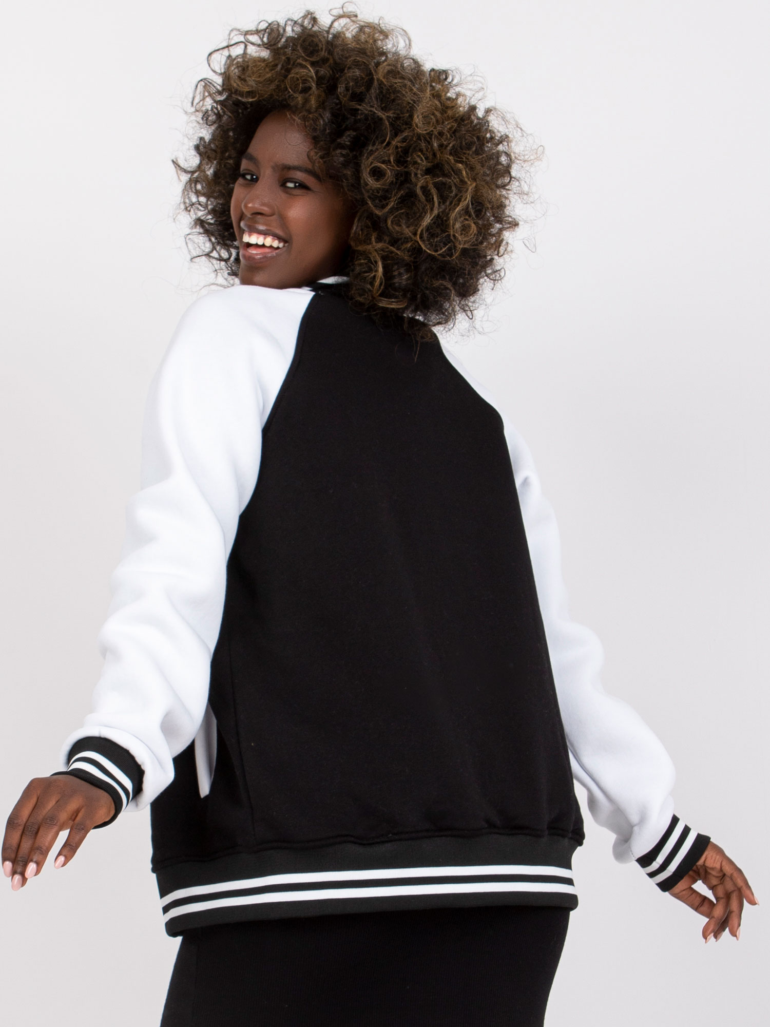 Sweatshirt-RV-BL-7351.28X-black-white