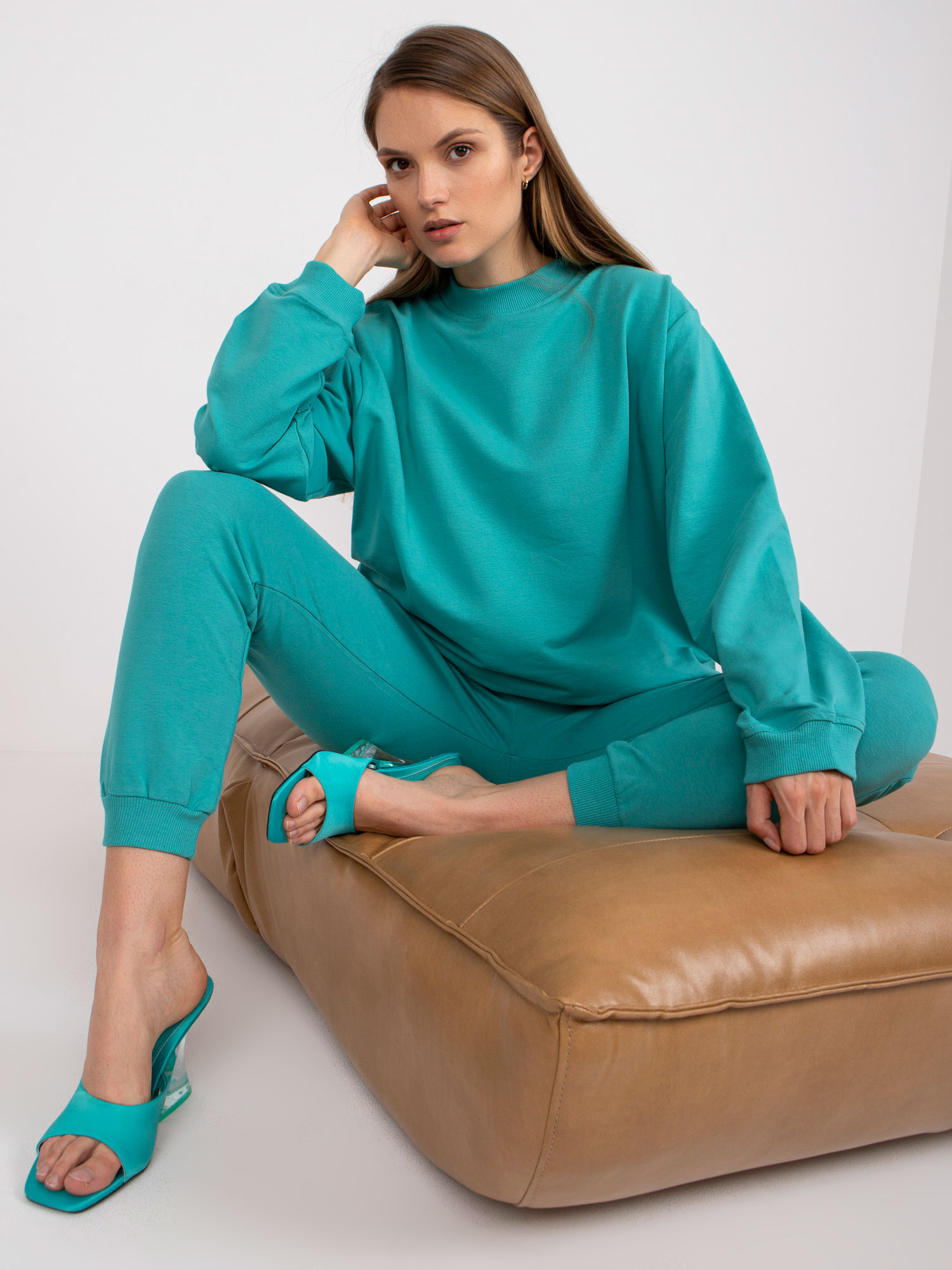 Sweatshirt-AP-BL-A-R001-turquoise