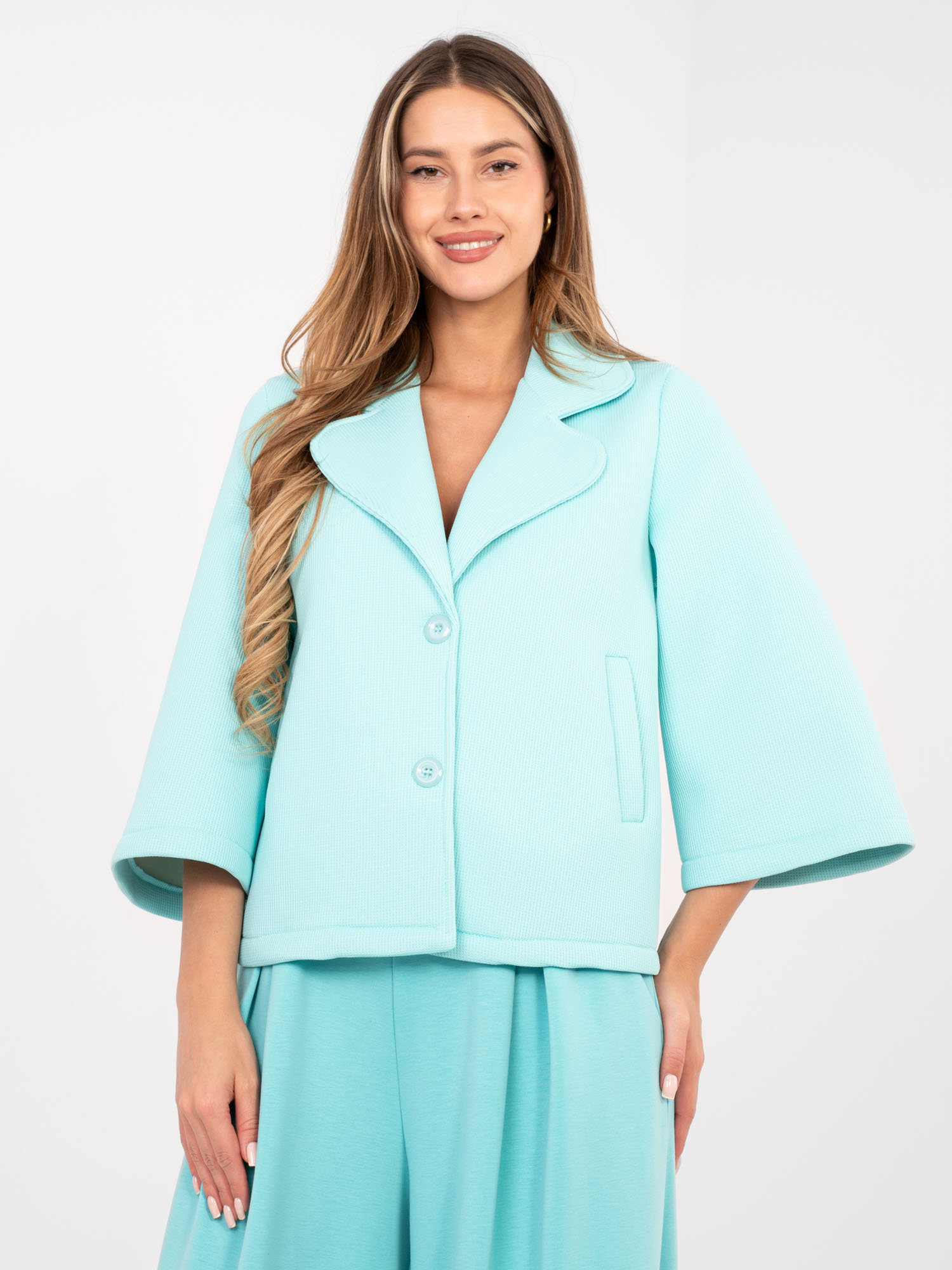 Mint plášť s kapsami