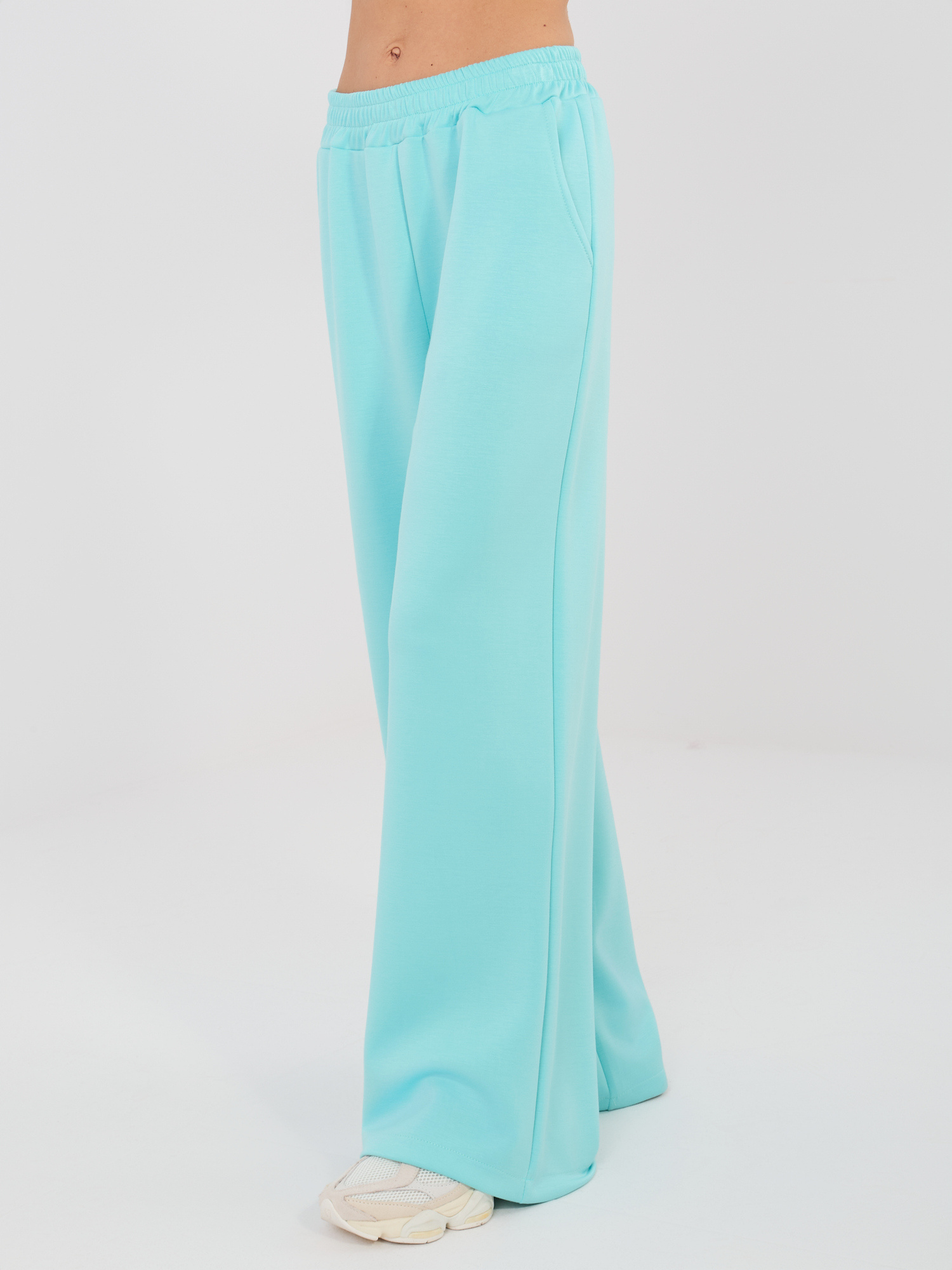 Mintové kalhoty s volným střihem