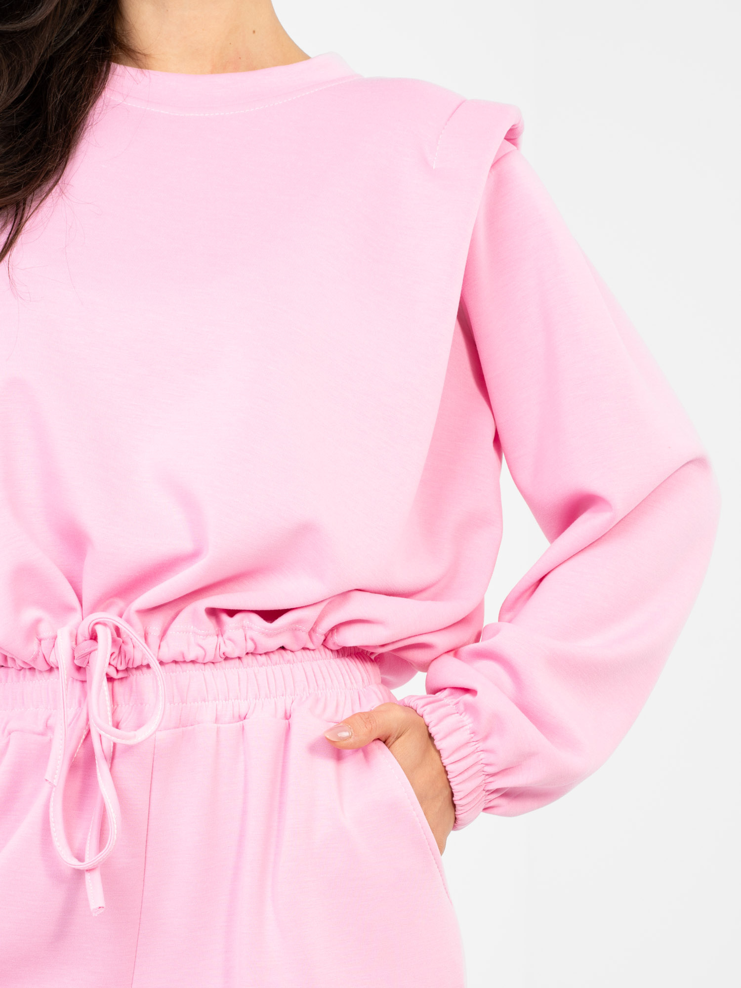 Пастелно розов комплект с джогър панталон