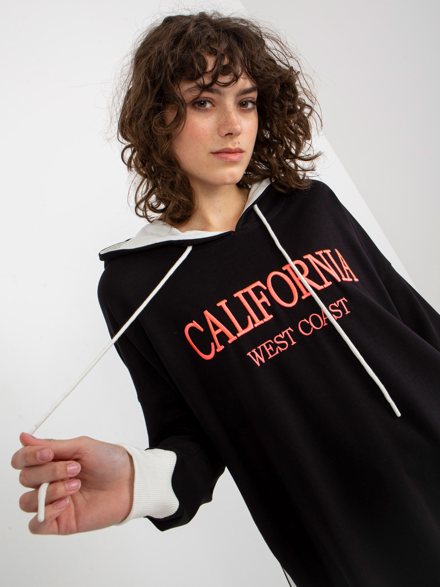Sweatshirt-VI-BL-327.70P-black