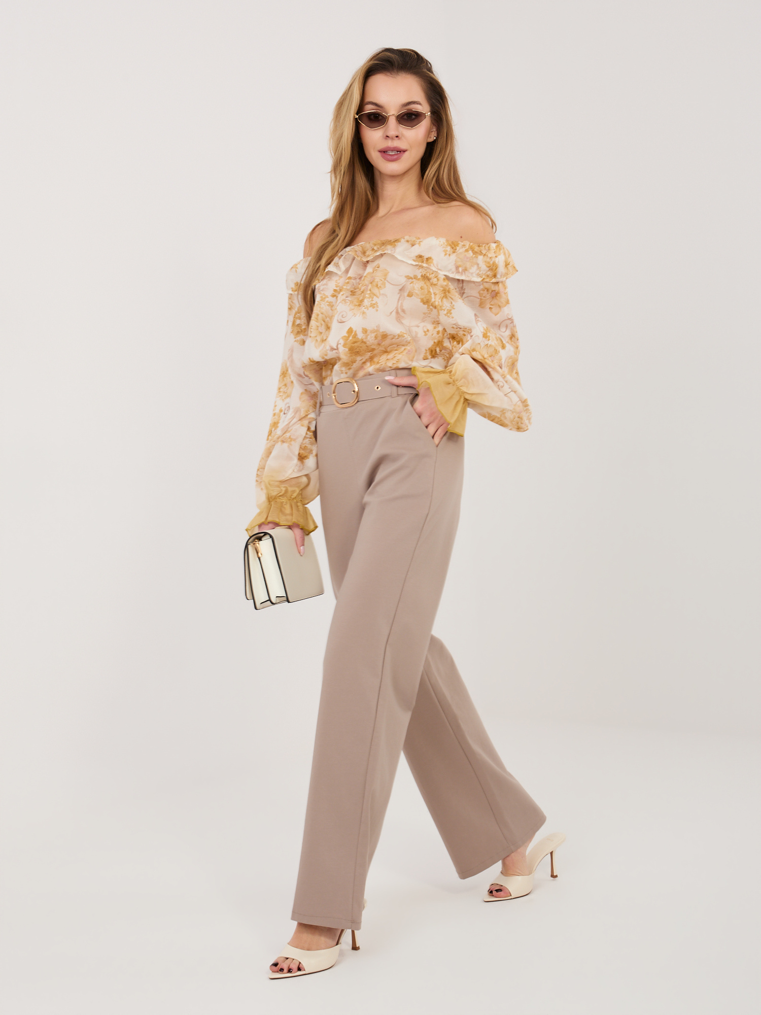 Елегантен панталон с колан в тъмнобежово