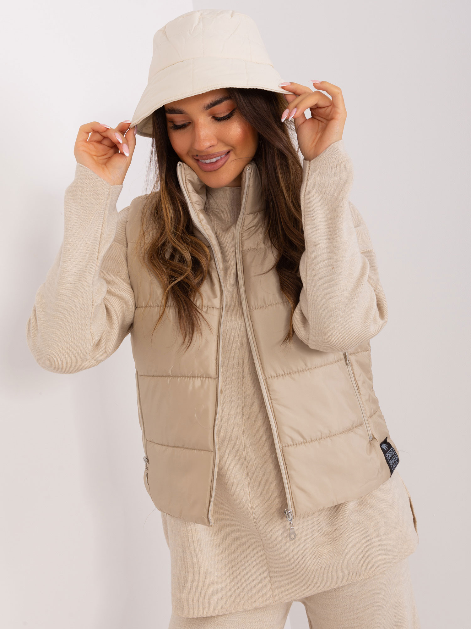 Cap-NM-CZ-4011.30-light beige
