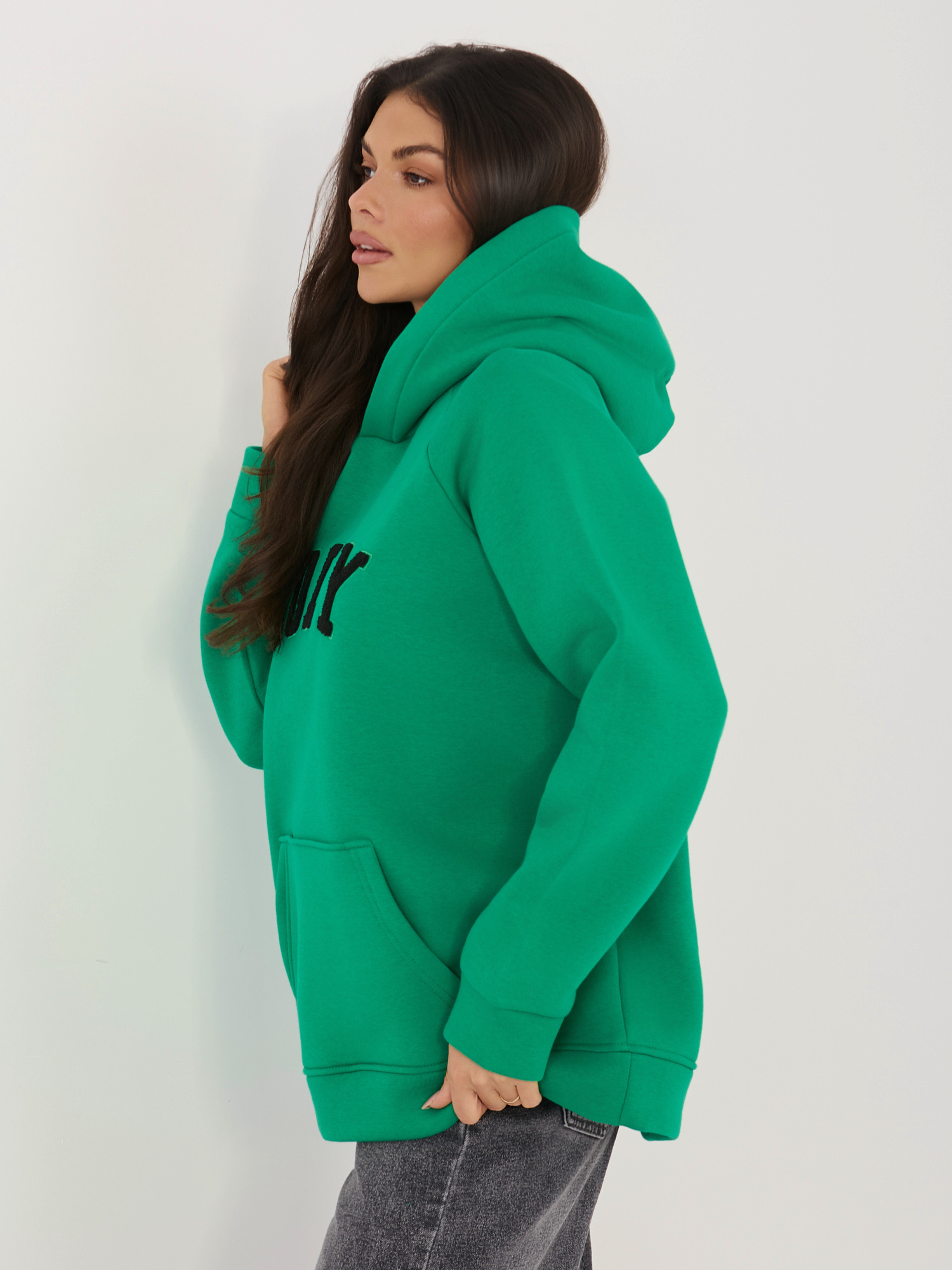 Тъмнозелен оувърсайз суитчър