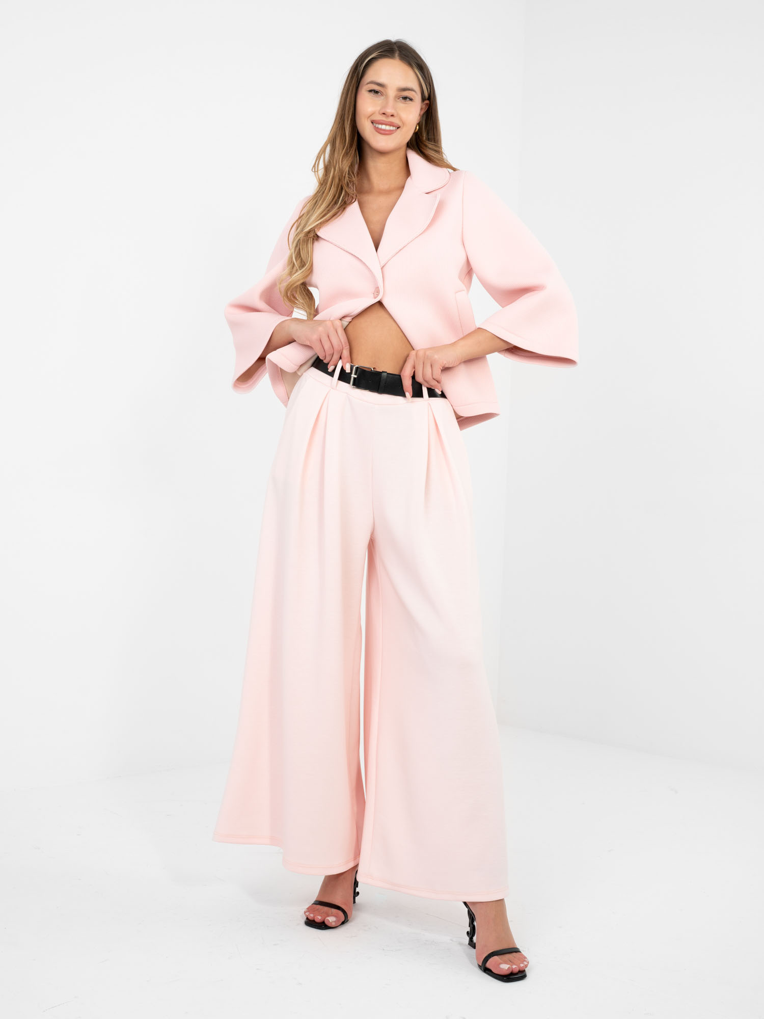 Светлорозови широки панталони