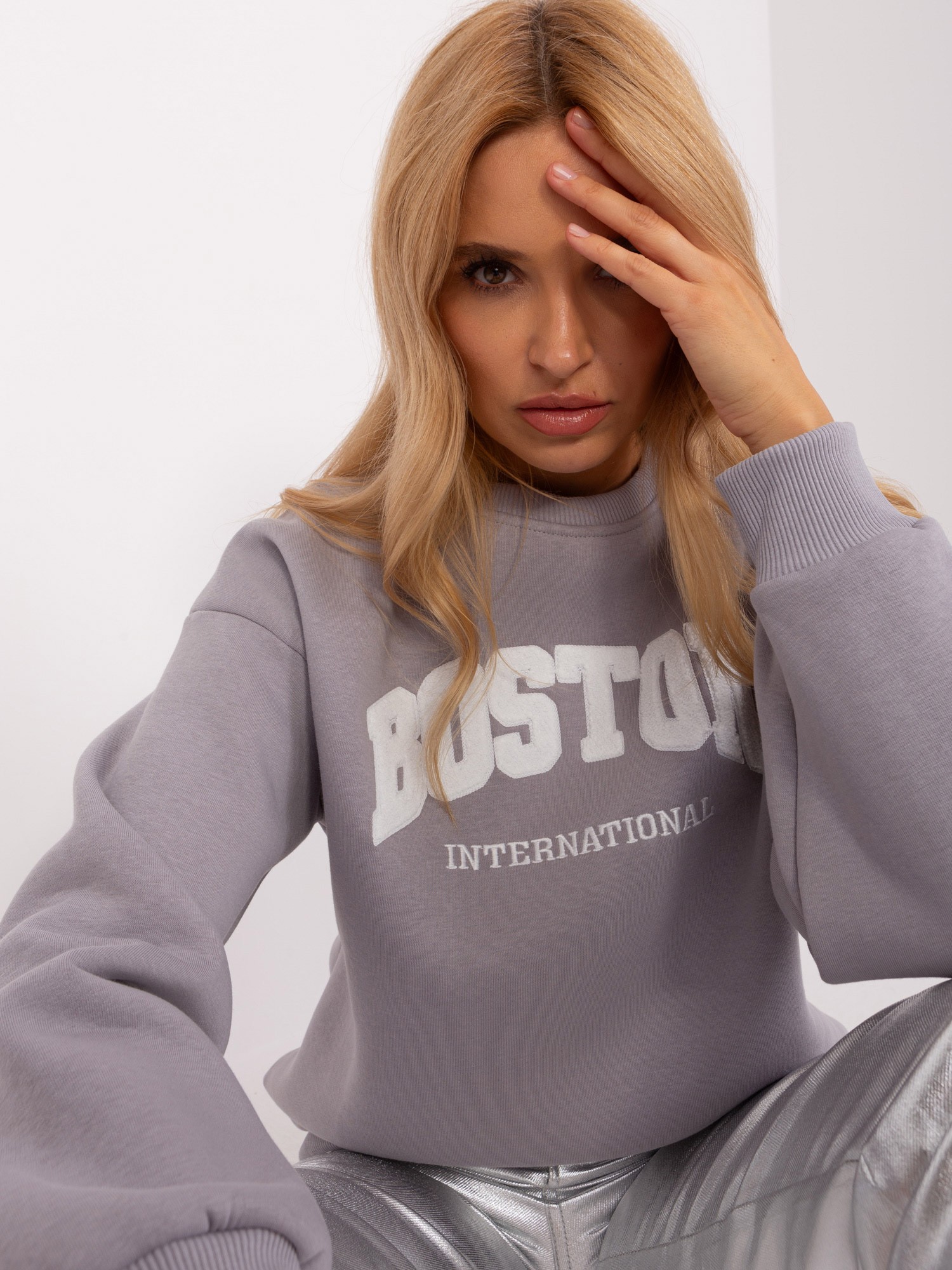 Sweatshirt-EM-BL-617-8.10-white-grey