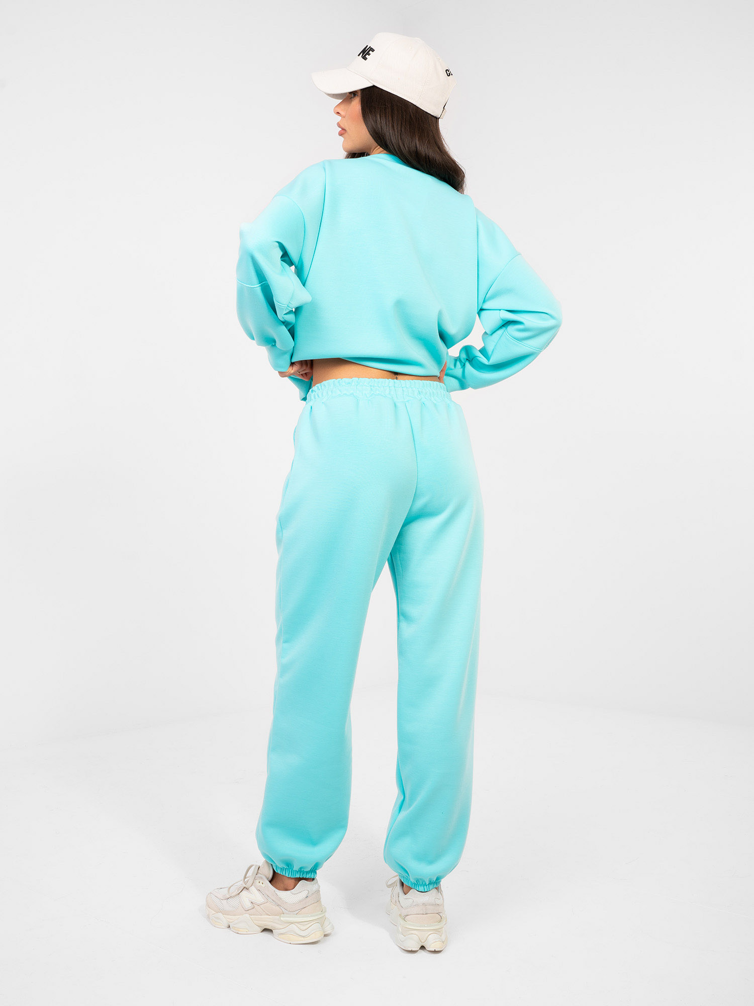 Комплект от тюркоазено трико