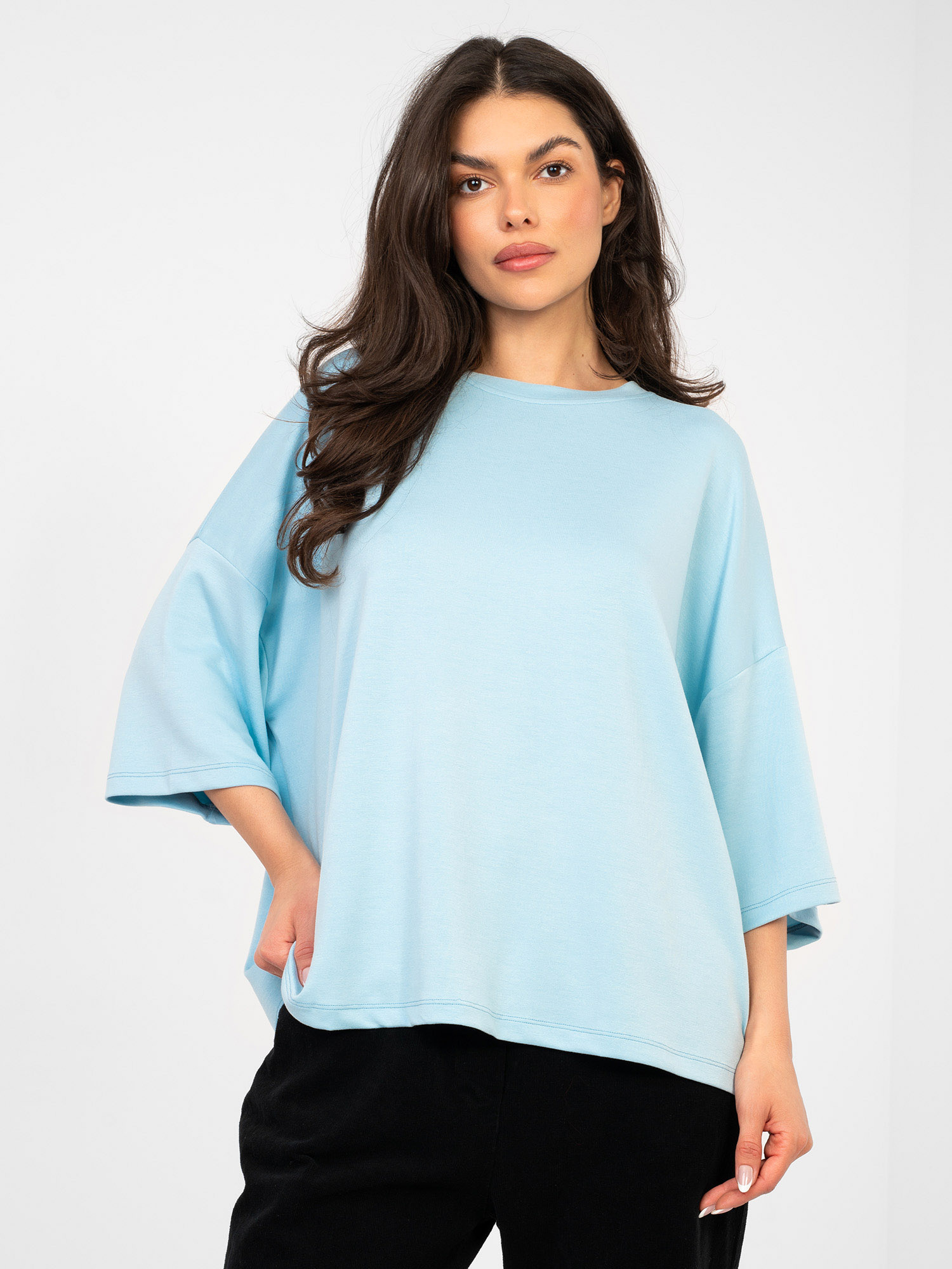 Pastelovo-modrá halenka oversize