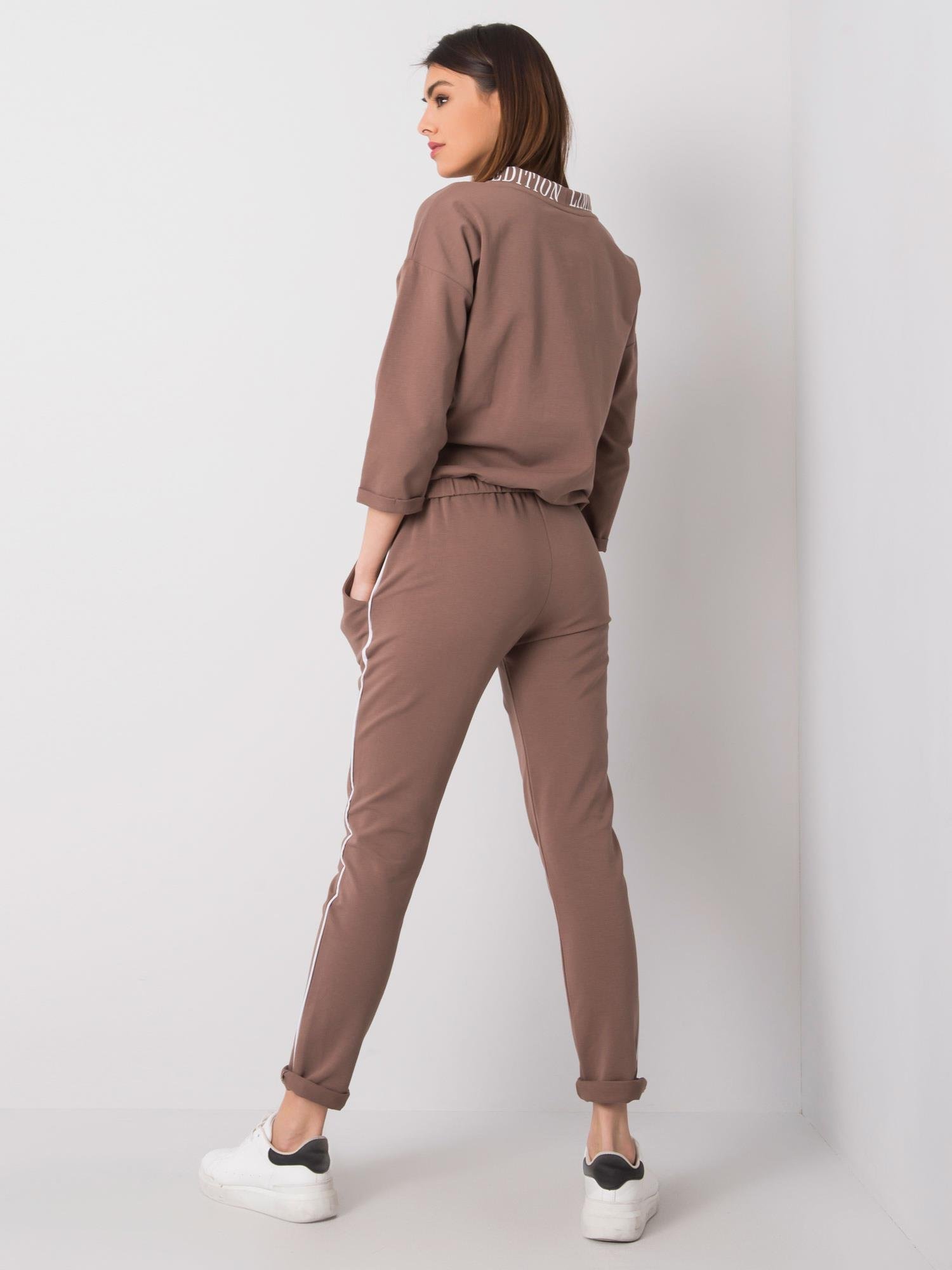 Set-RV-KMPL-6421.06-brown