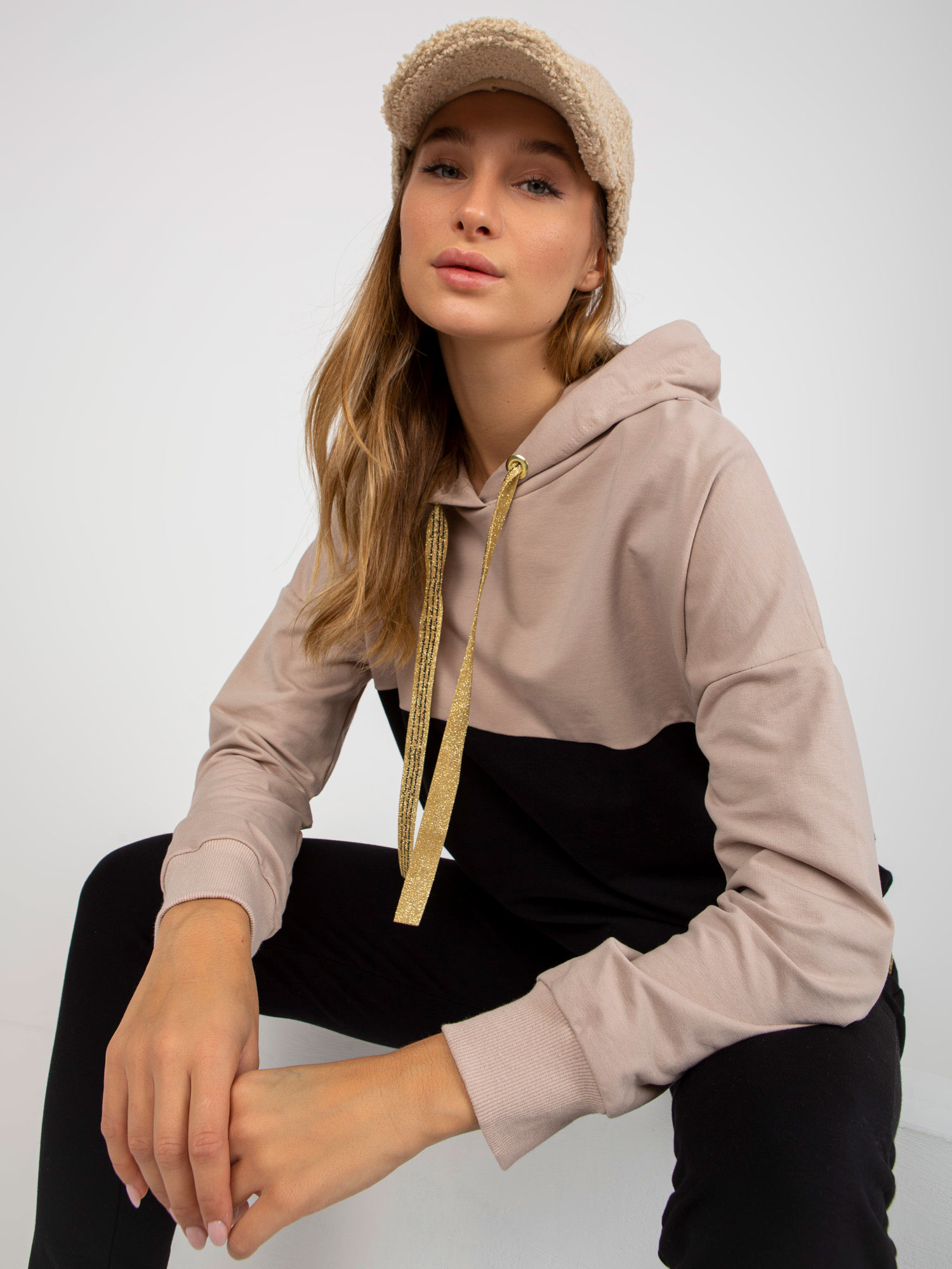 Set-RV-KMPL-8419.96P-black-beige