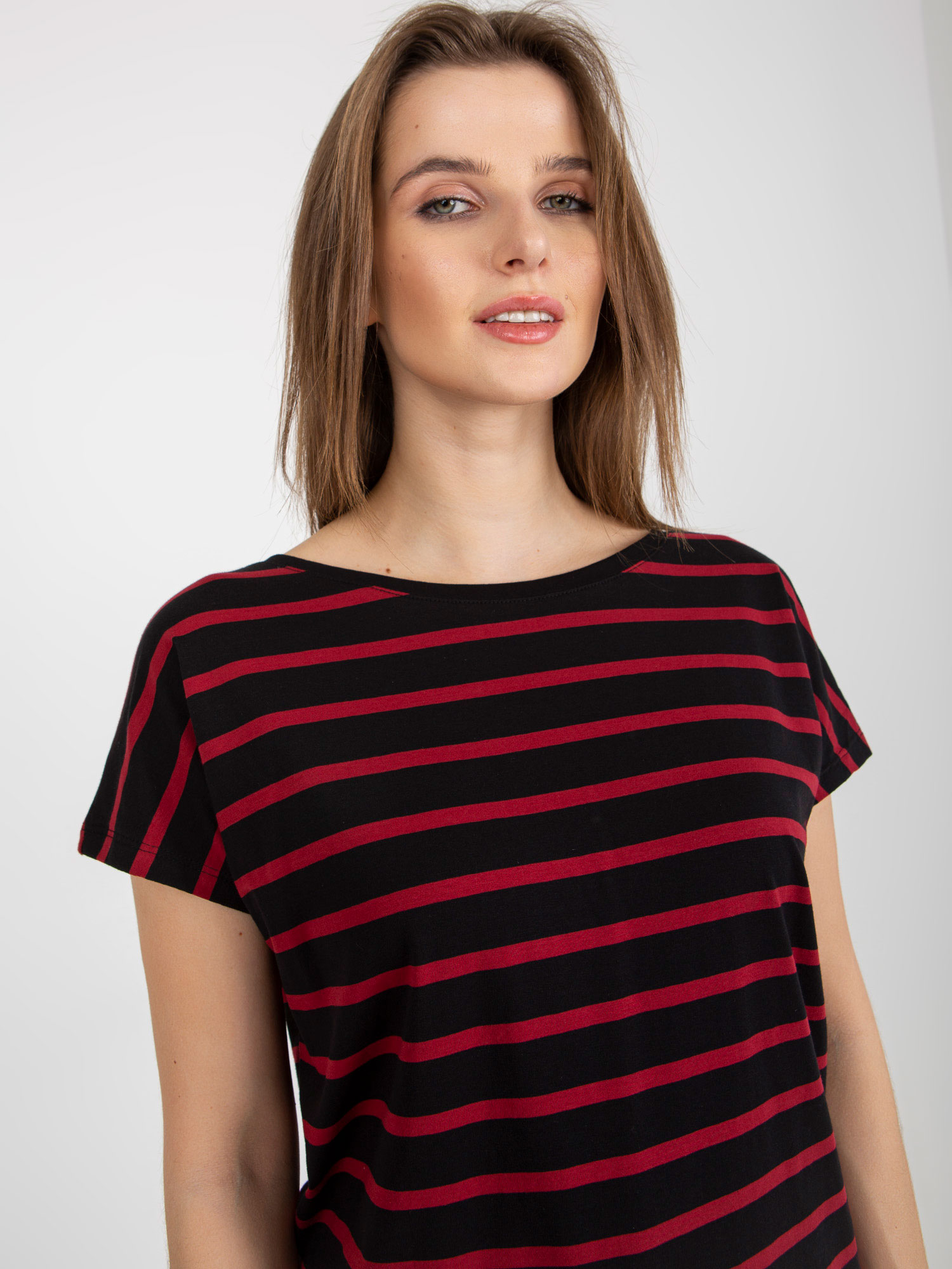 T-shirt-RV-TS-8568.75-black-red
