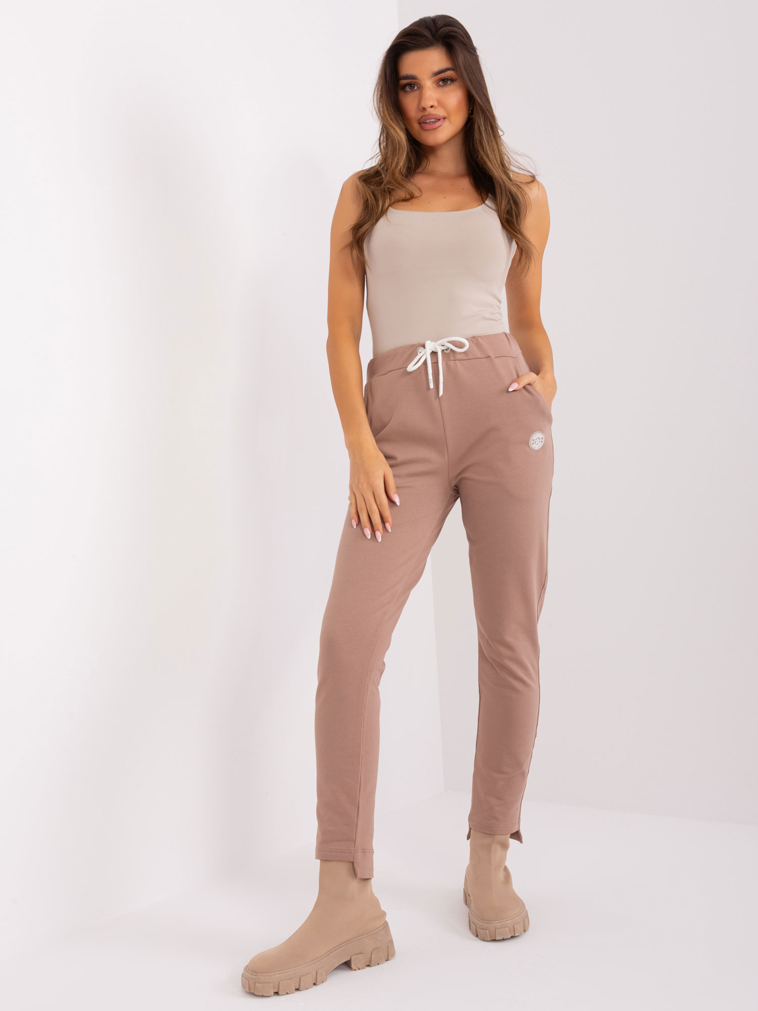 Sweatpants-RV-DR-8370-1.57P-dark beige