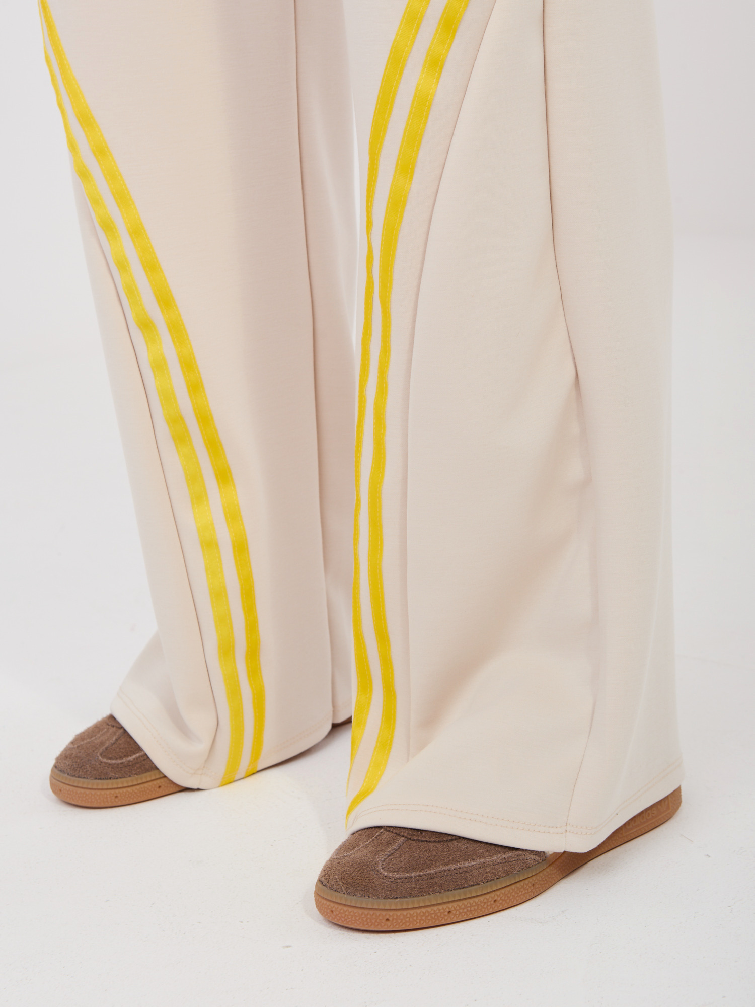 Бежов спортен панталон RUE PARIS