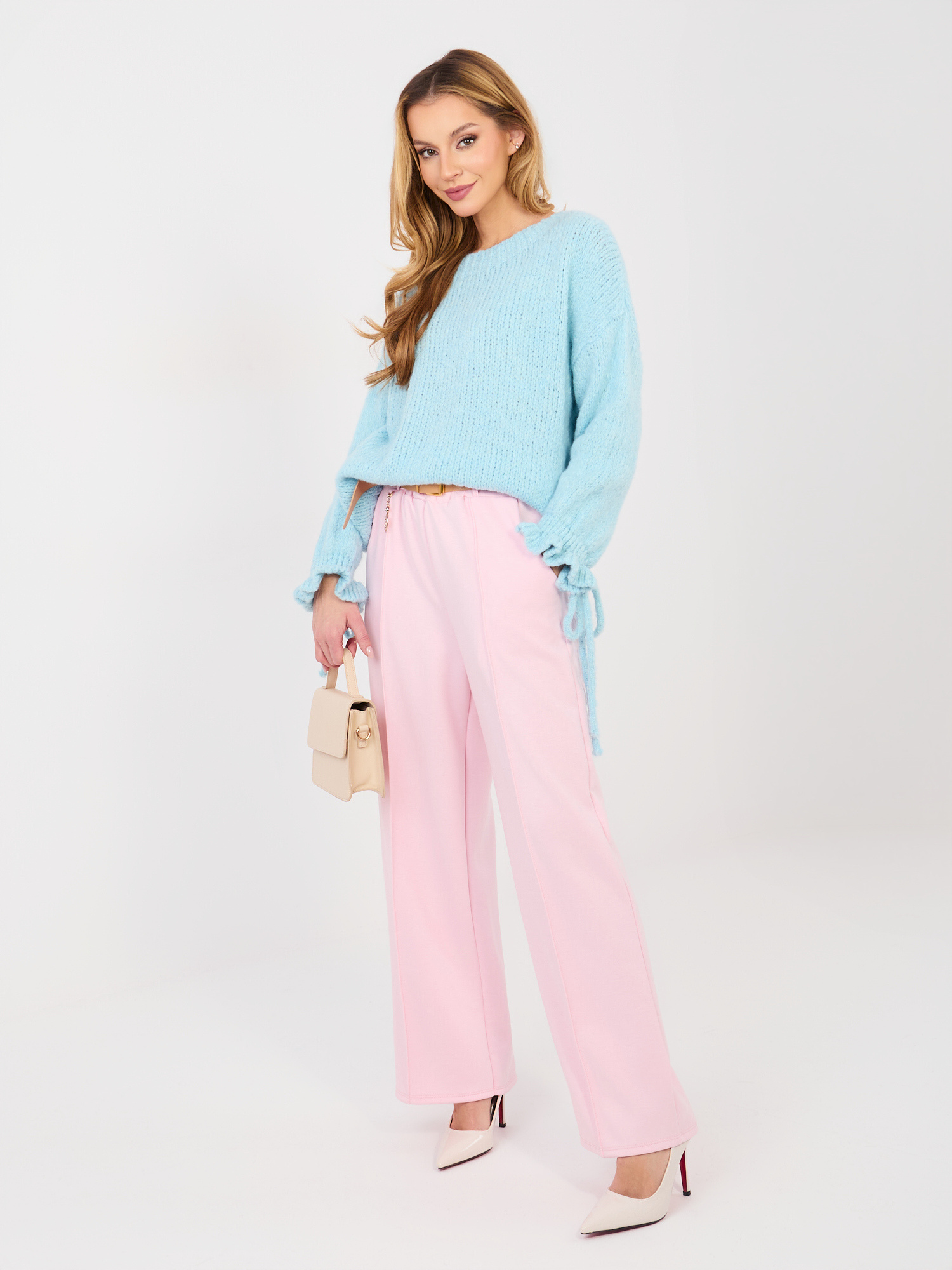 Světle růžové kalhoty