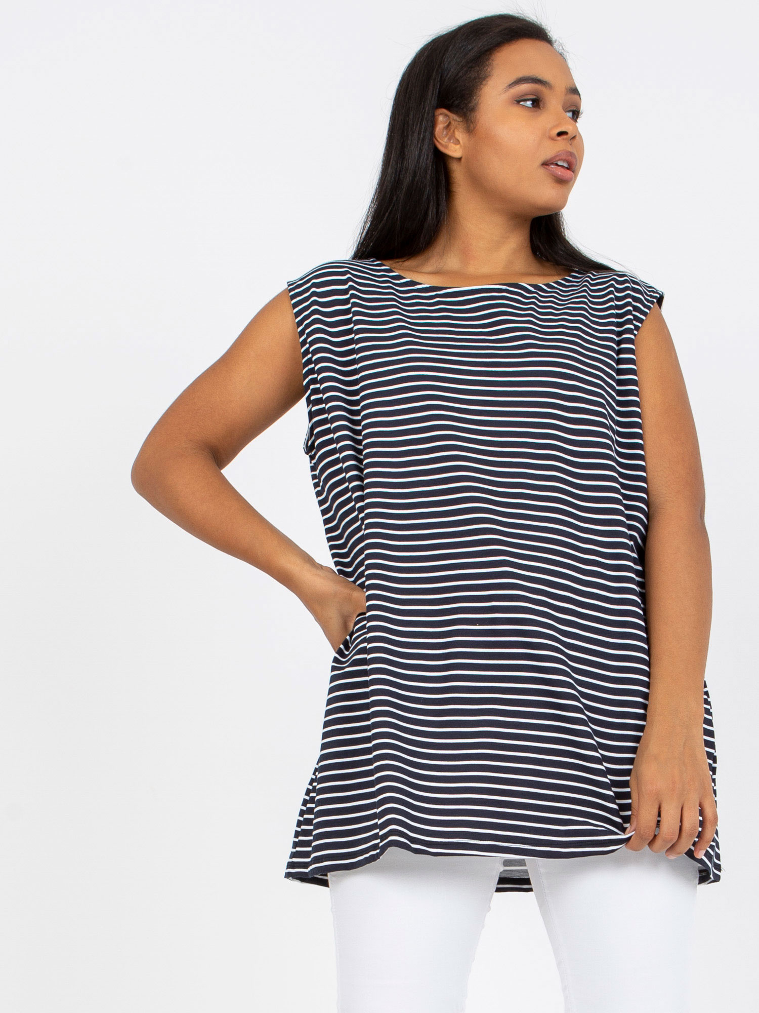 Top-RV-TP-7951.88-white-navy blue