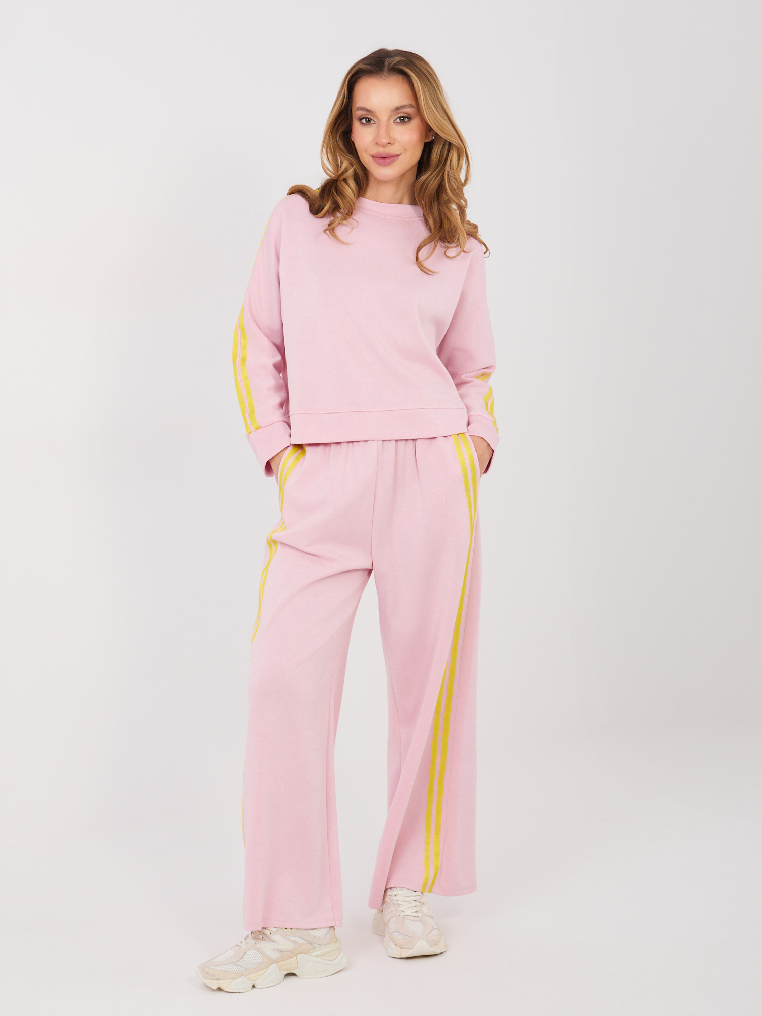 Svetloružový dámsky komplet